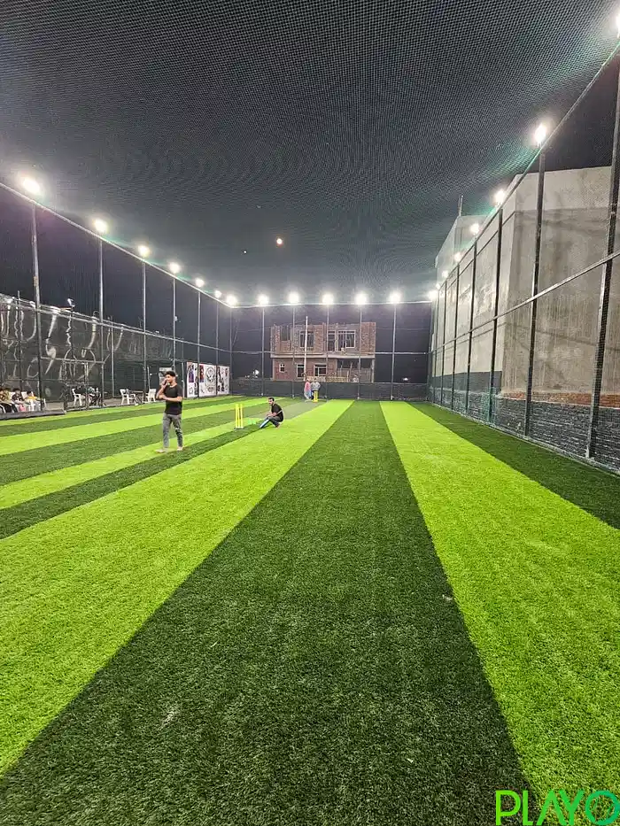 Sports Square By PUFF N PLAY